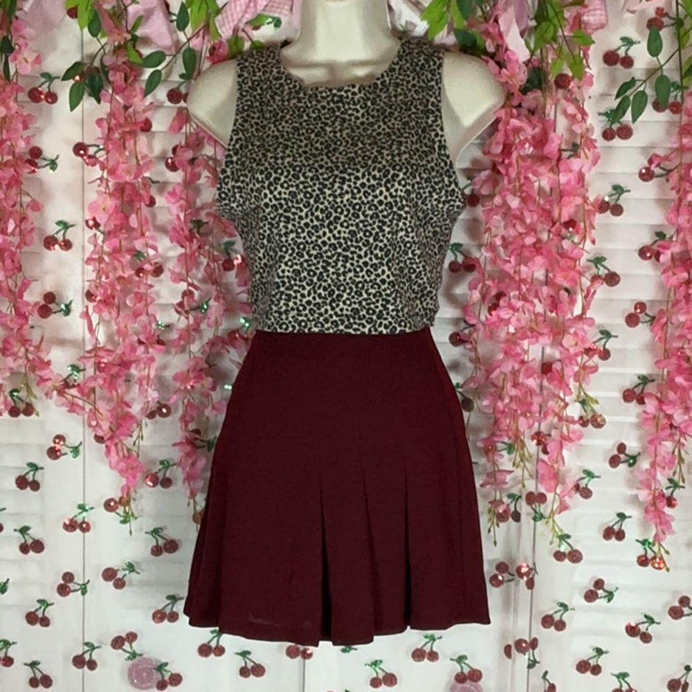 Forever21 Maroon skirt